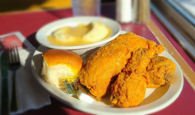 The Broasted Chicken That Earns Its Reputation
