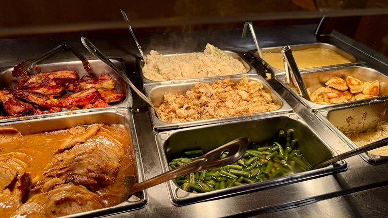 The Buffet Line That Built a Reputation The Buffet Line That Built a Reputation