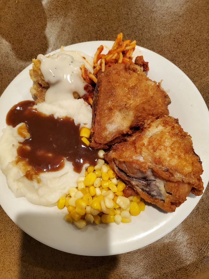 The Buffet That Feels Like Sunday Dinner The Buffet That Feels Like Sunday Dinner