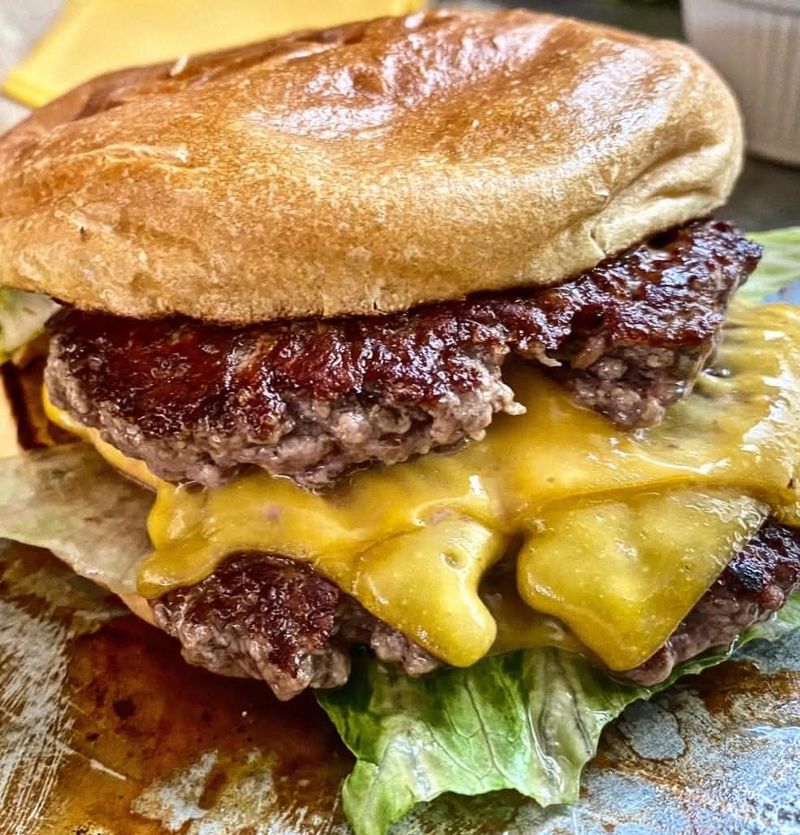 The Cheeseburger Everyone Keeps Mentioning The Cheeseburger Everyone Keeps Mentioning