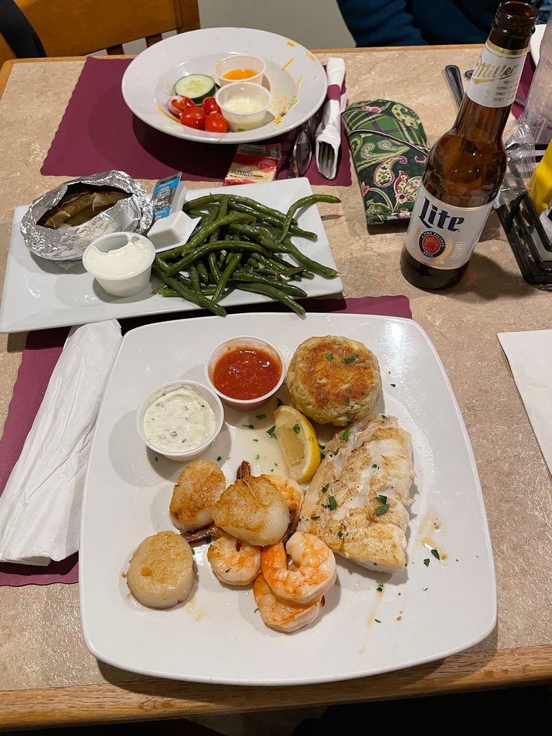 The Crab Cake That Earns the Drive The Crab Cake That Earns the Drive
