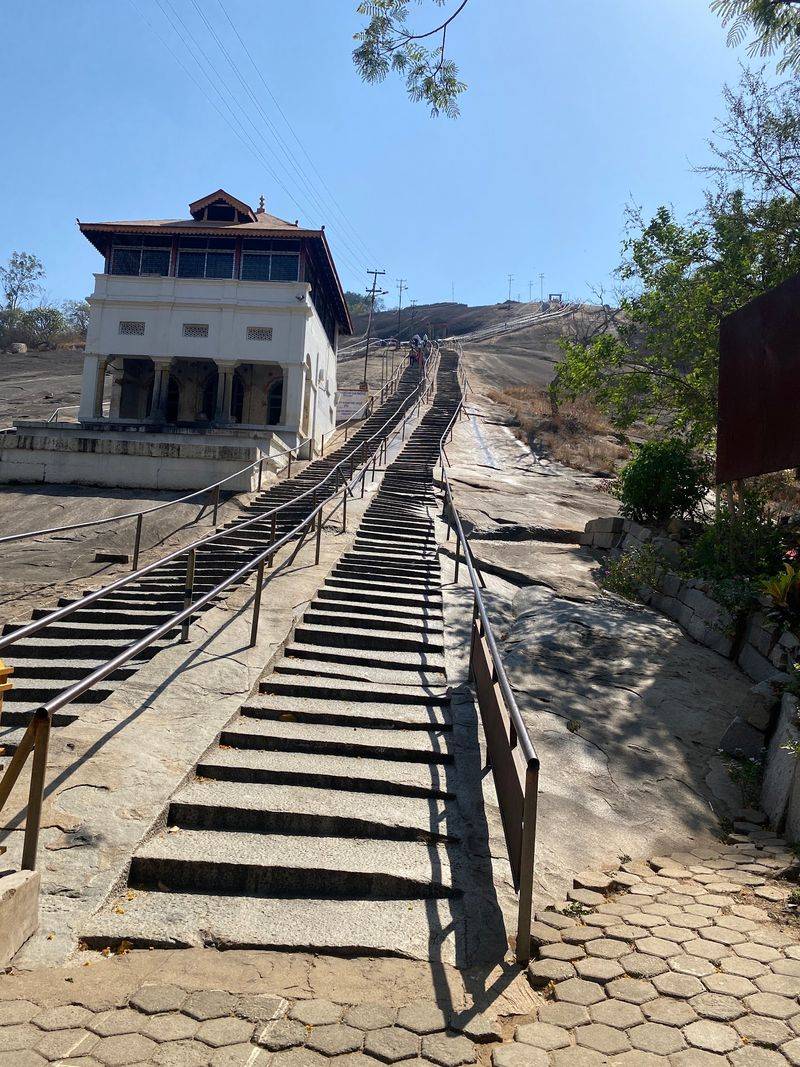 The Famous Climb of 600 Steps The Famous Climb of 600 Steps