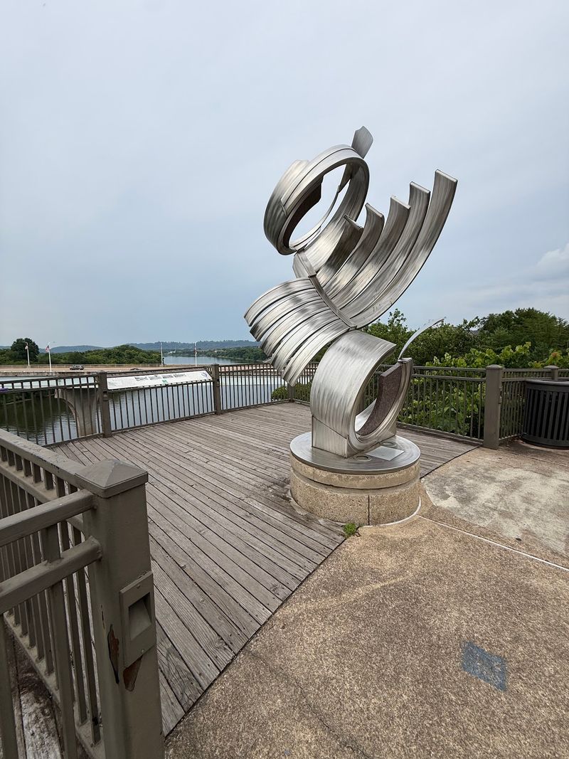 The Free Sculpture Garden Everyone Talks About The Free Sculpture Garden Everyone Talks About