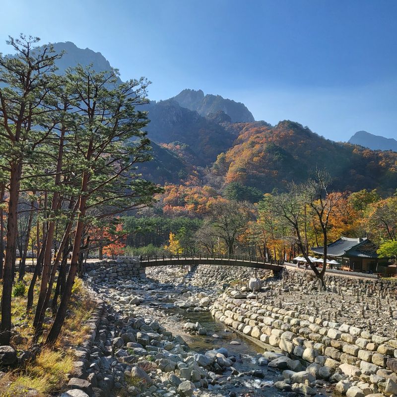 The Gateway to Ulsanbawi The Gateway to Ulsanbawi