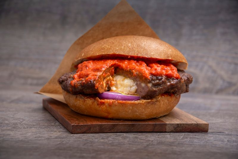 The Gourmet Burger That Makes You Sweat a Little The Gourmet Burger That Makes You Sweat a Little