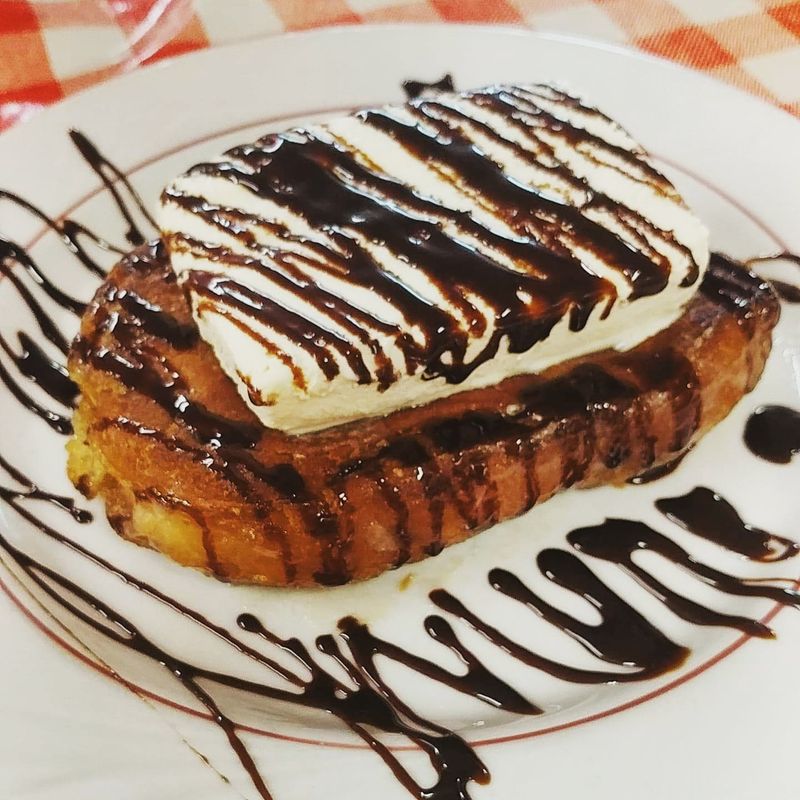 The Grilled Honey Bun Deserves Its Own Fan Club