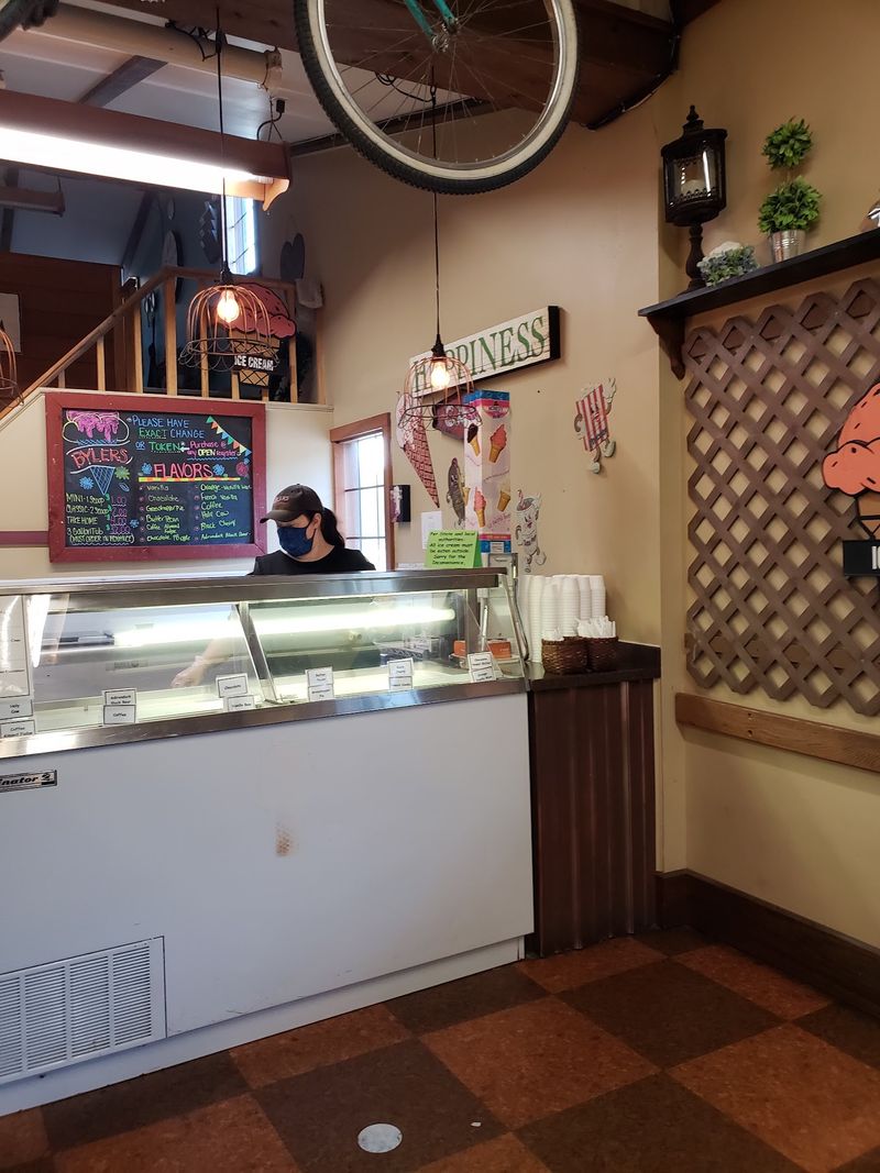 The Ice Cream Counter Everyone Lines Up For The Ice Cream Counter Everyone Lines Up For