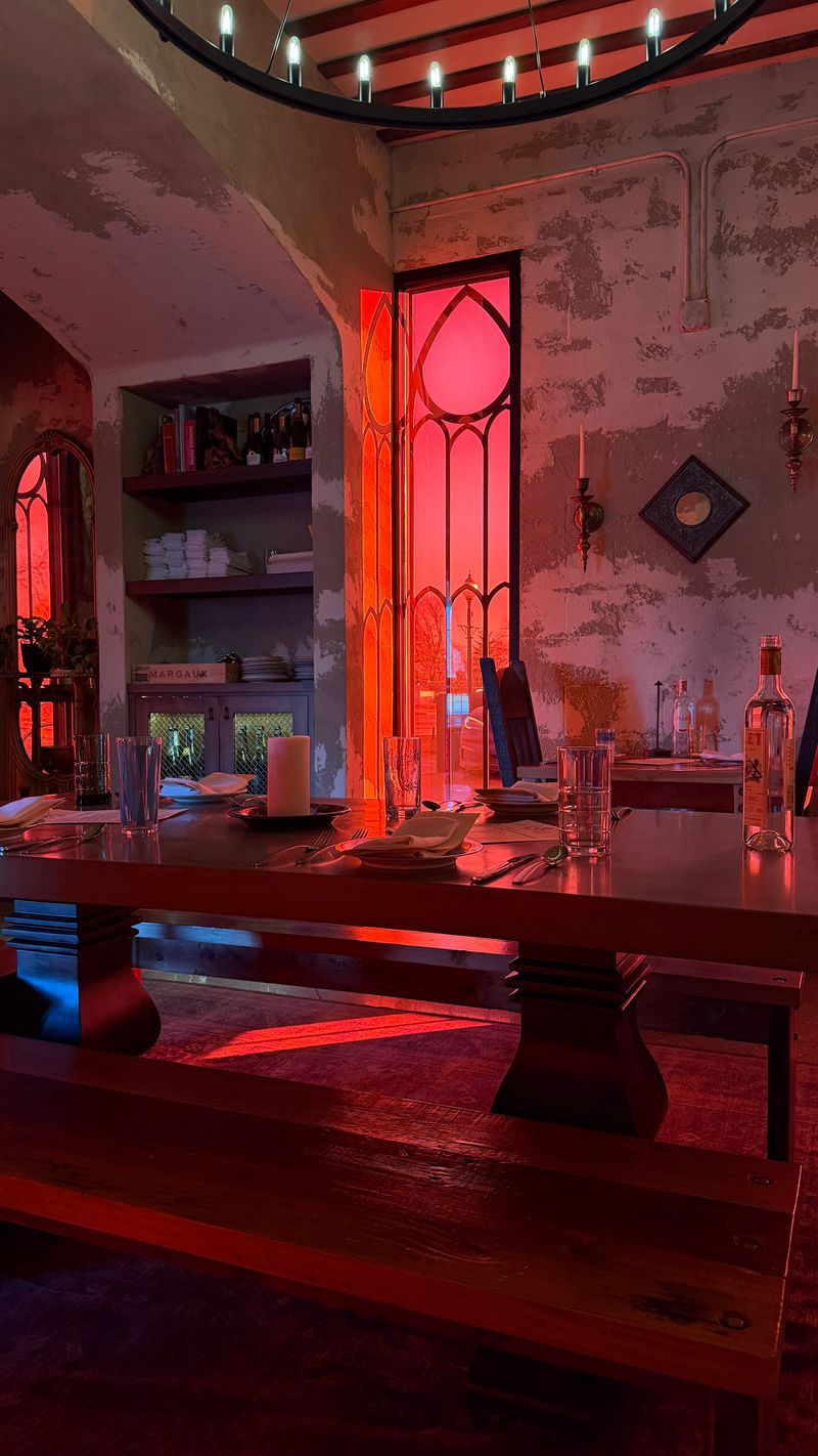 The Intimate Layout That Defines the Experience The Intimate Layout That Defines the Experience