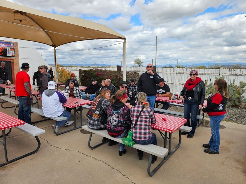 The Lake Pleasant Crowd