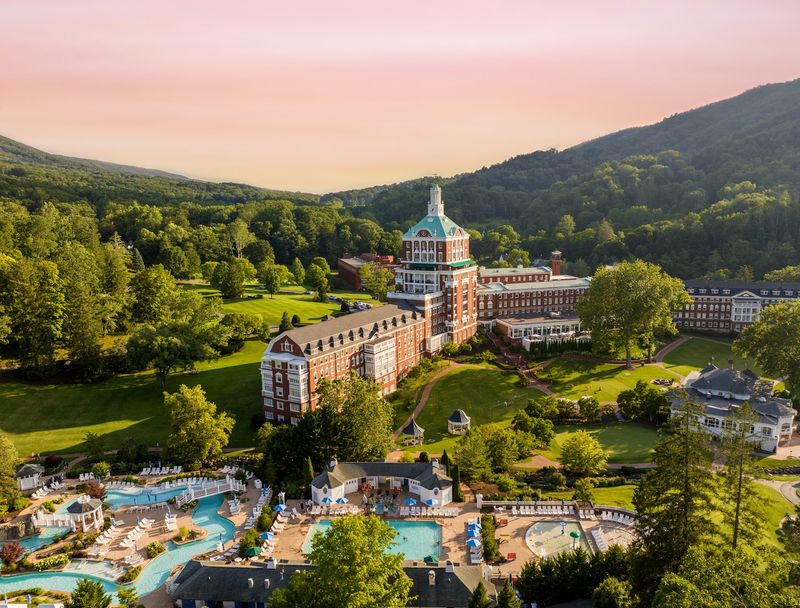 The Omni Homestead Resort & Spa, Hot Springs, Virginia The Omni Homestead Resort & Spa, Hot Springs, Virginia