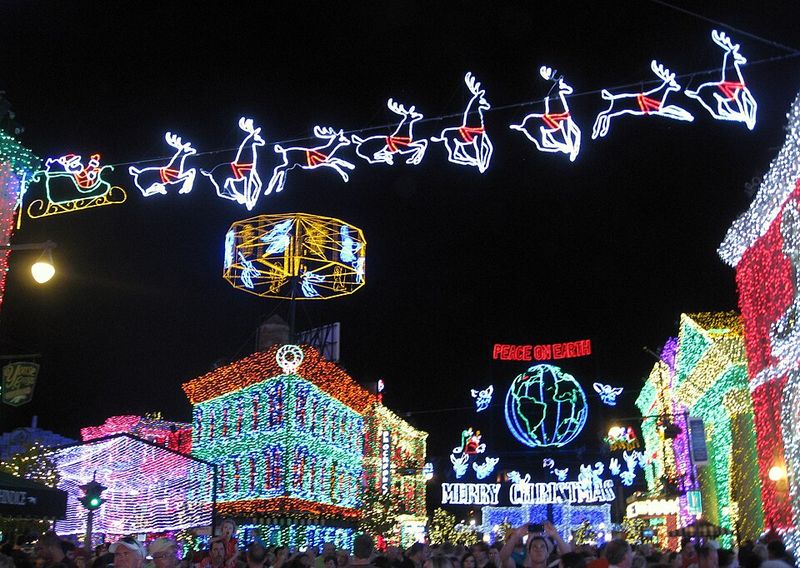 The Osborne Family Spectacle of Dancing Lights – Disney's Hollywood Studios, Florida (1995–2016, final season ending January 2016) The Osborne Family Spectacle of Dancing Lights – Disney's Hollywood Studios, Florida (1995–2016, final season ending January 2016)
