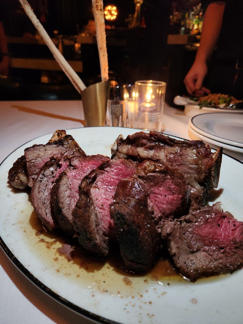 The Porterhouse and Its Big-Cut Cousins