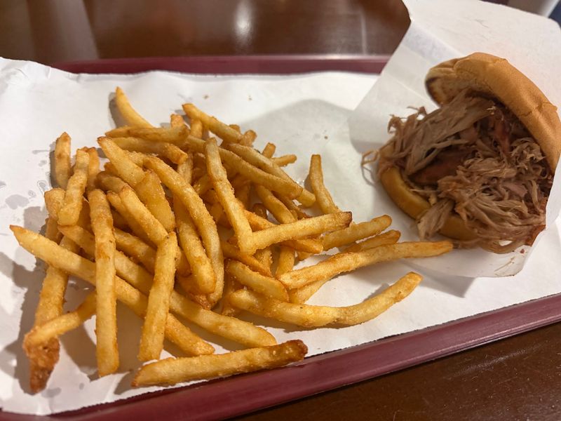 The Pulled Pork Sandwich That Saved a Stormy Day