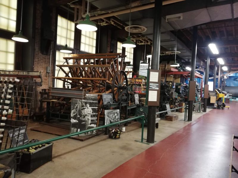 The Punch-Card Loom That Steals the Spotlight The Punch-Card Loom That Steals the Spotlight