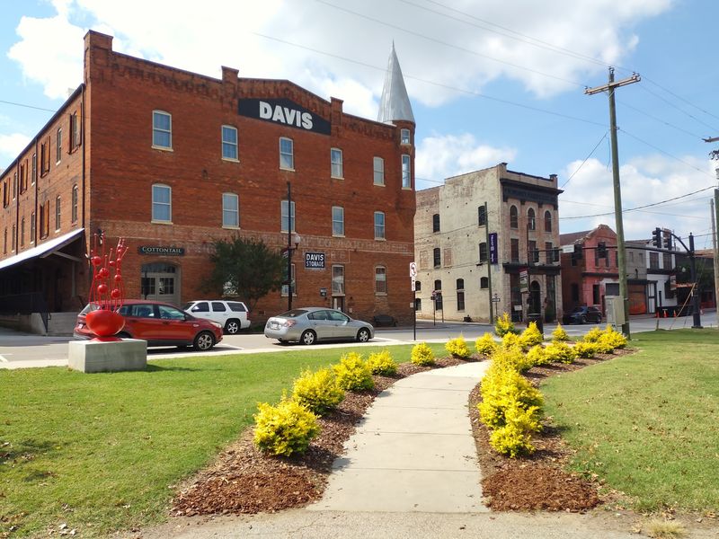 The River District Takes Shape