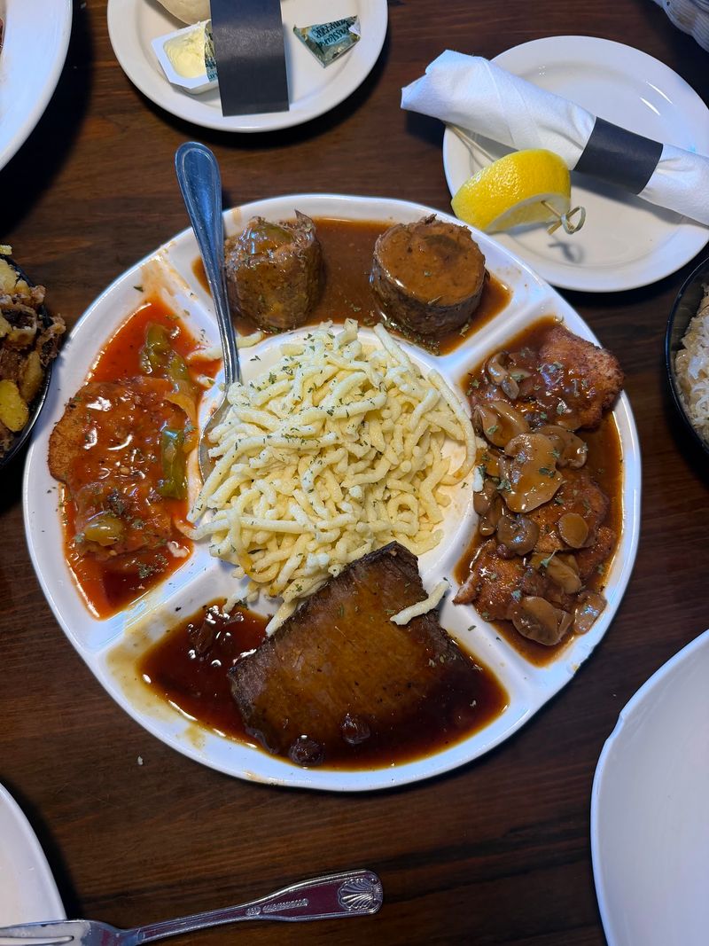 The Sampler Platter That Feeds a Crowd