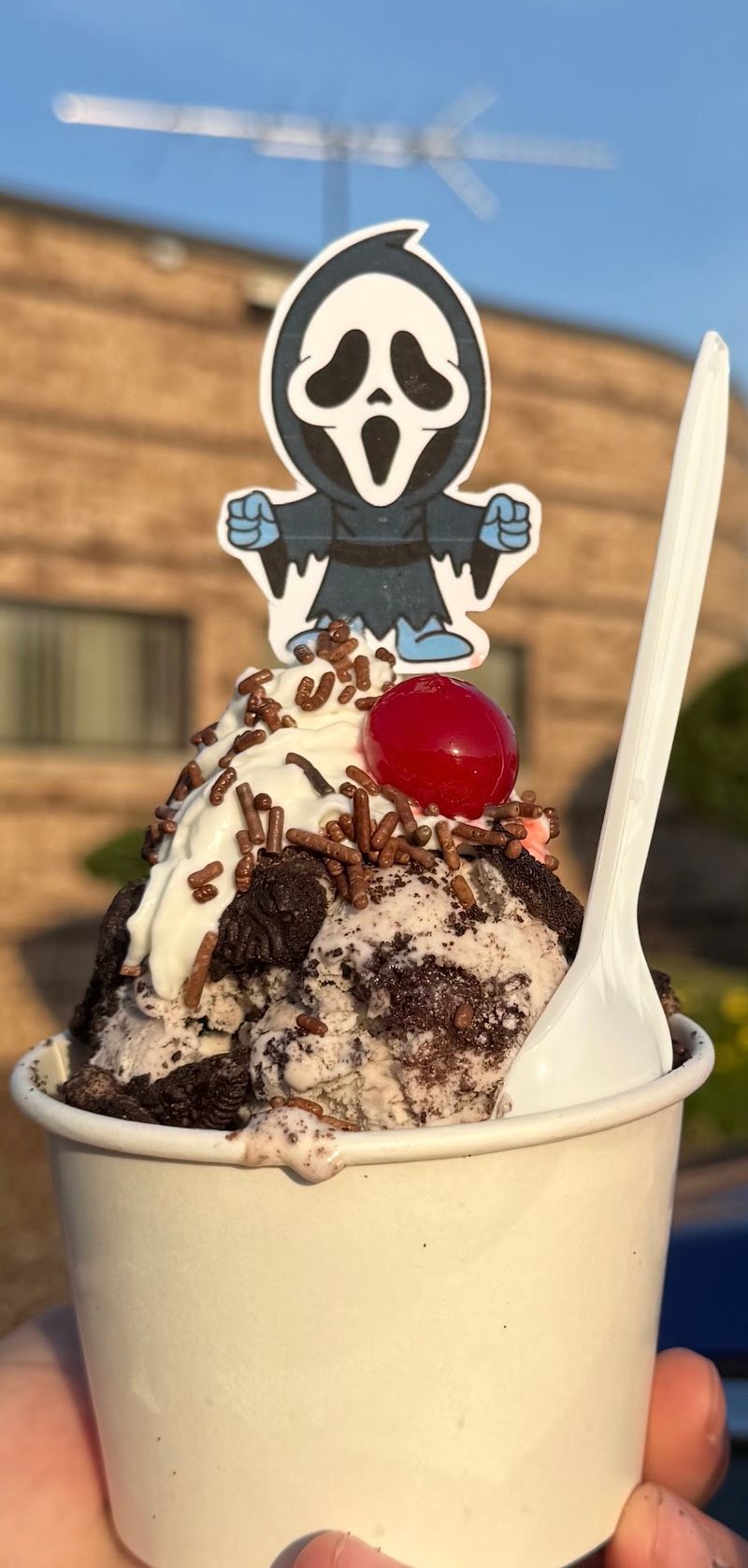 The Spooky Sundaes and Milkshakes Worth Screaming About The Spooky Sundaes and Milkshakes Worth Screaming About