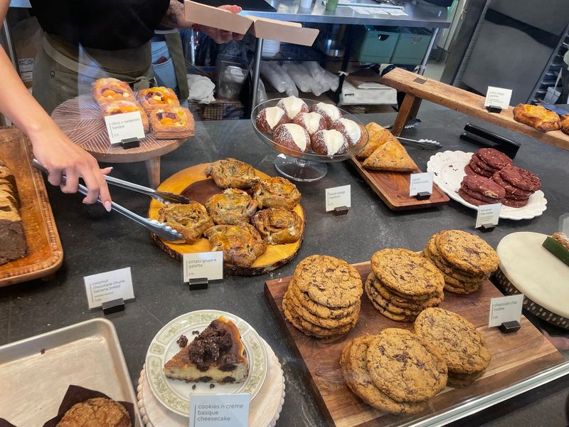 The Story Behind a Bakery That Ditched Flour as Usual The Story Behind a Bakery That Ditched Flour as Usual