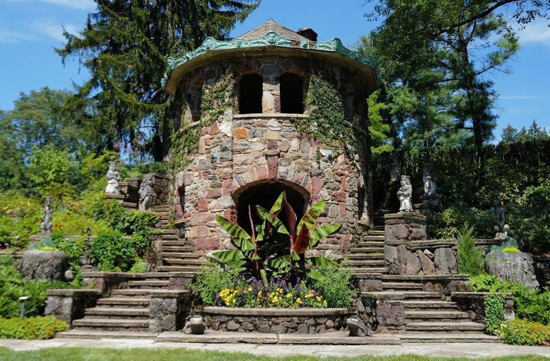 The Summerhouse and Teahouse The Summerhouse and Teahouse