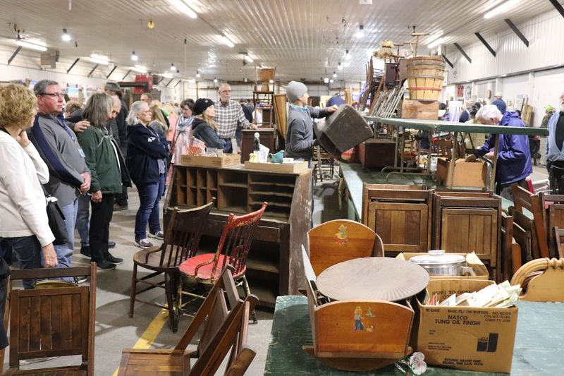 The Wednesday Auction Advantage