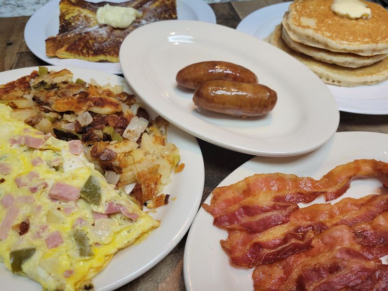 Thick-Cut Turkey Bacon and Other Breakfast Sidekicks Thick-Cut Turkey Bacon and Other Breakfast Sidekicks