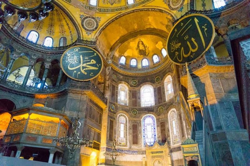 Three Lives, Many Faiths Three Lives, Many Faiths