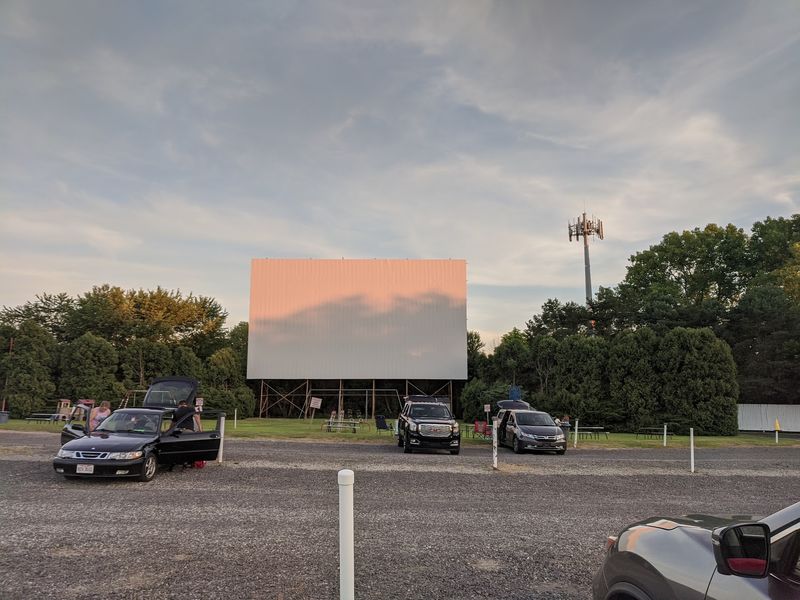 Three Screens, Two Movies Each Three Screens, Two Movies Each