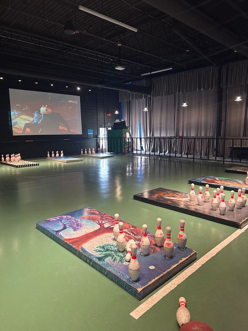 Throw Bowling, Bags, and Easygoing Fun Throw Bowling, Bags, and Easygoing Fun