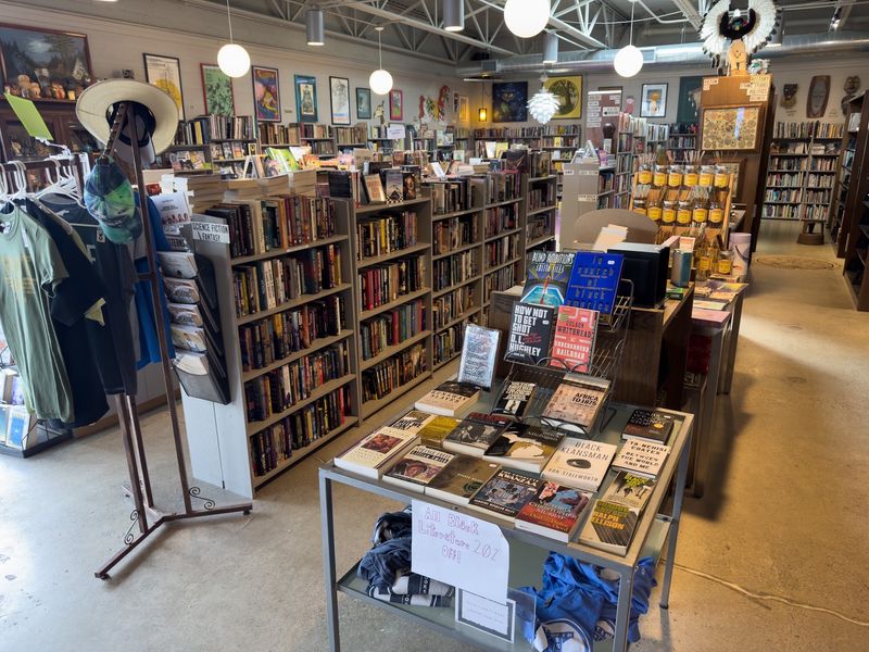 Totem Books, Flint, Michigan