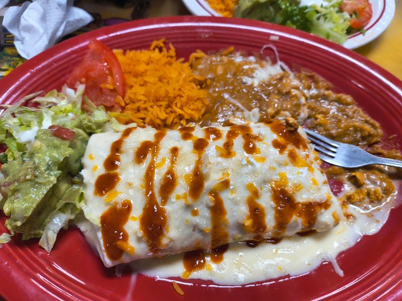 Traditional Plates That Taste Like Home Cooking Traditional Plates That Taste Like Home Cooking