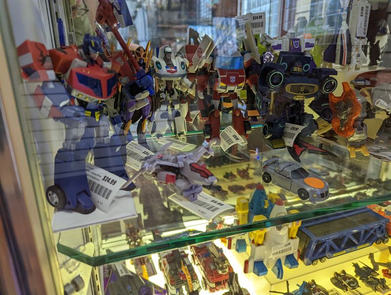 Transformers and Changing Discoveries Transformers and Changing Discoveries