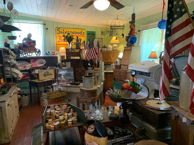 Treasure Hunting on Two Floors of Antiques Treasure Hunting on Two Floors of Antiques