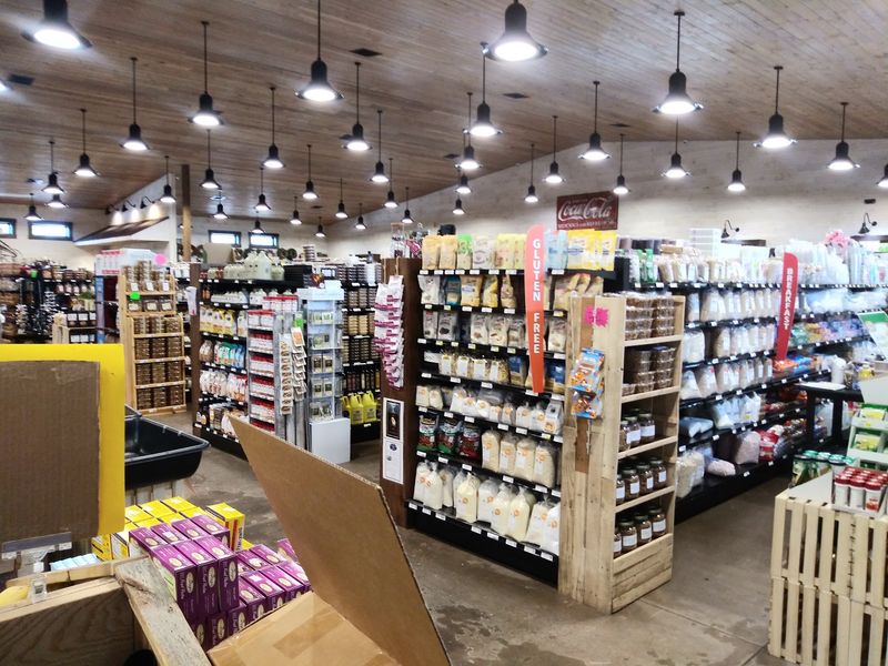 Troyer's Mountain View Country Market