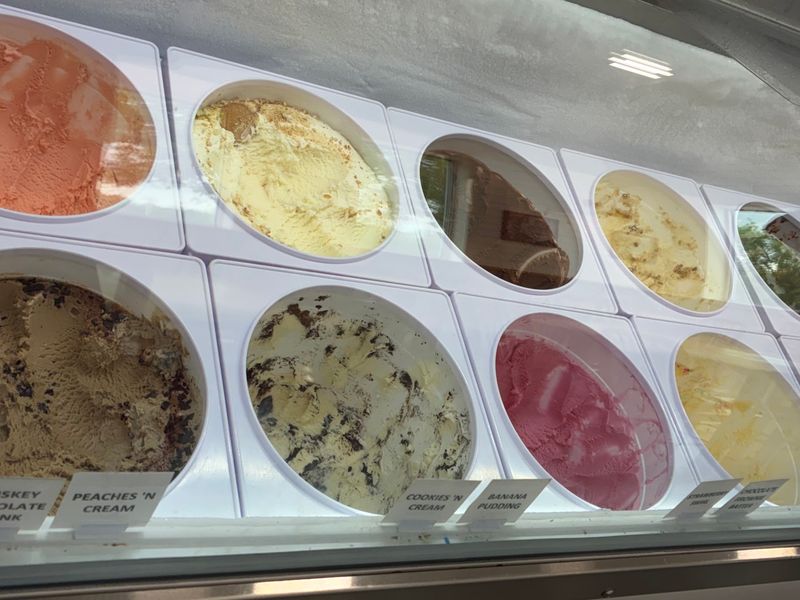 Twenty Flavors Wait in the Case, So Choose Wisely Twenty Flavors Wait in the Case, So Choose Wisely