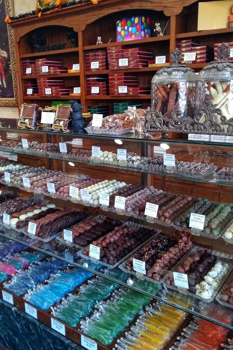 Veni's Sweet Shop Veni's Sweet Shop