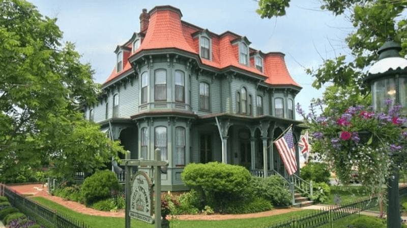 Victorian Houses With a Long Story Victorian Houses With a Long Story