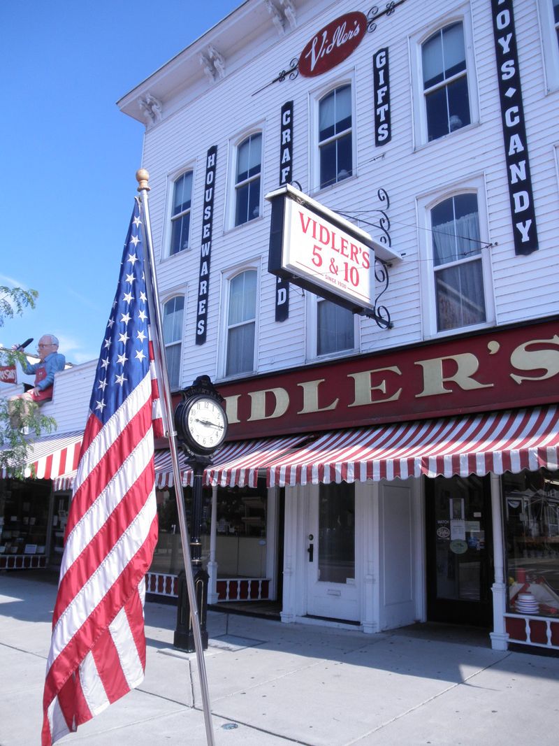 Vidler's 5 & 10 , East Aurora, New York