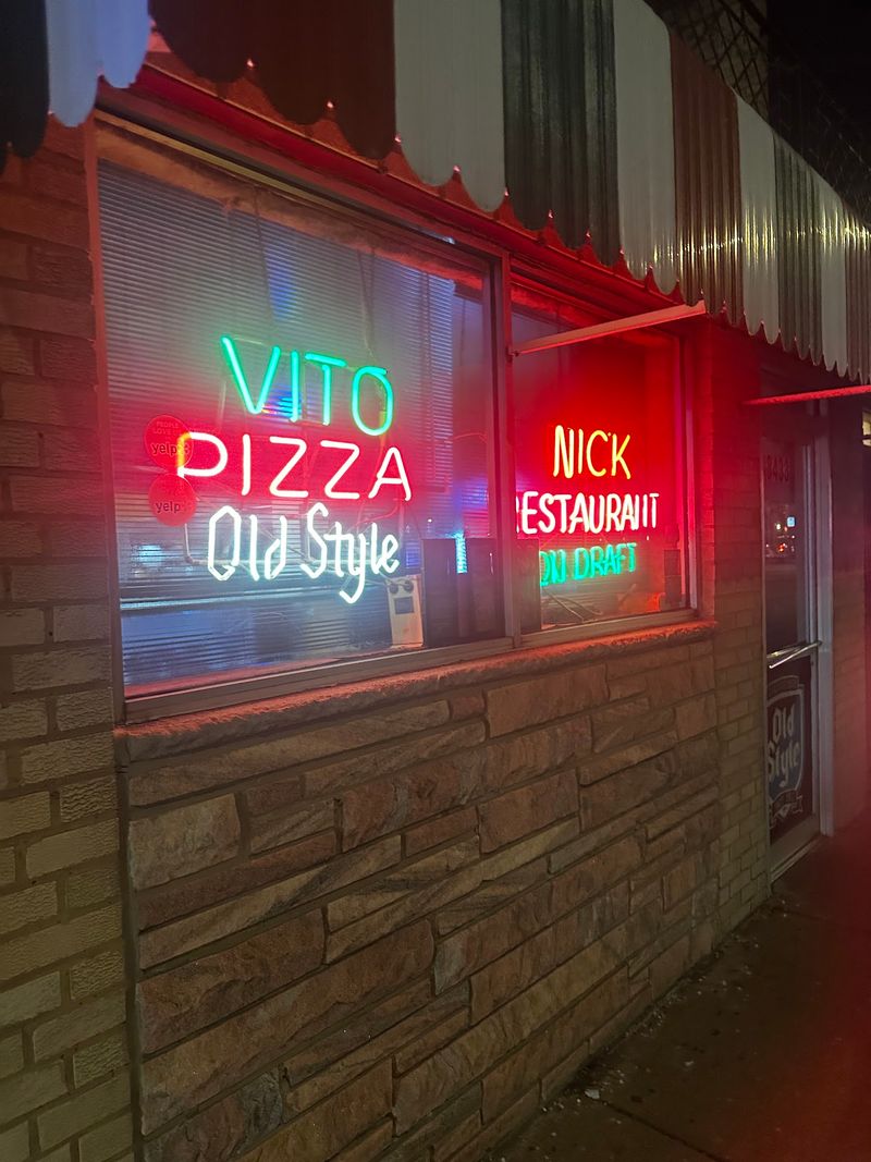 Vito & Nick's Pizzeria, Chicago, IL