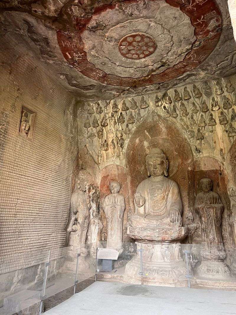 Wanfo Cave and Its Tiny Buddhas