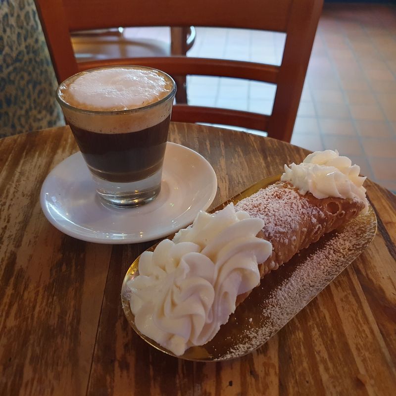 Warm Cannoli and a Dubai Twist Warm Cannoli and a Dubai Twist