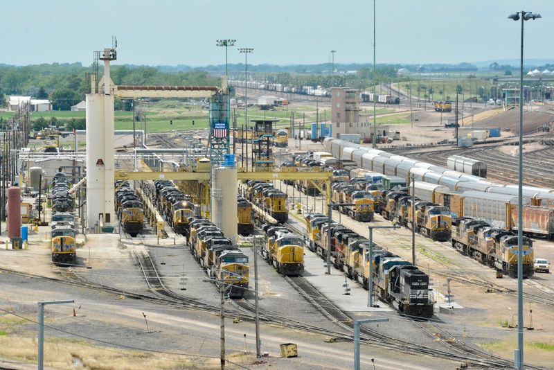 Watch the Trains at Golden Spike Tower, North Platte, Nebraska Watch the Trains at Golden Spike Tower, North Platte, Nebraska