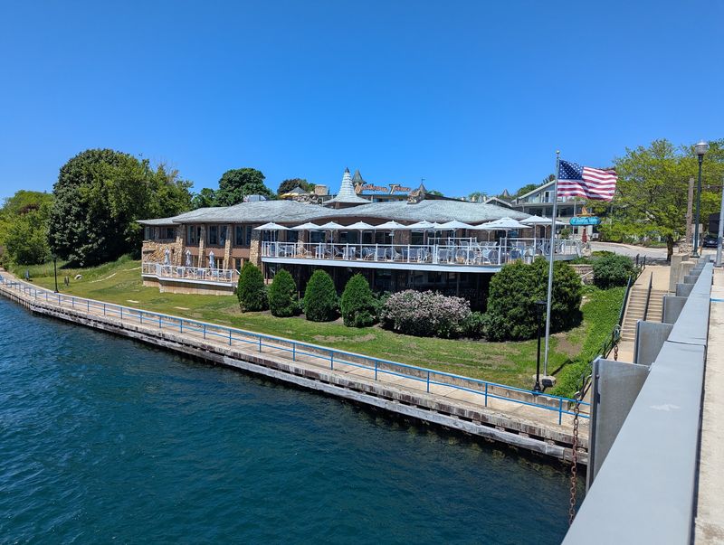 Weathervane Restaurant, Charlevoix, Michigan Weathervane Restaurant, Charlevoix, Michigan