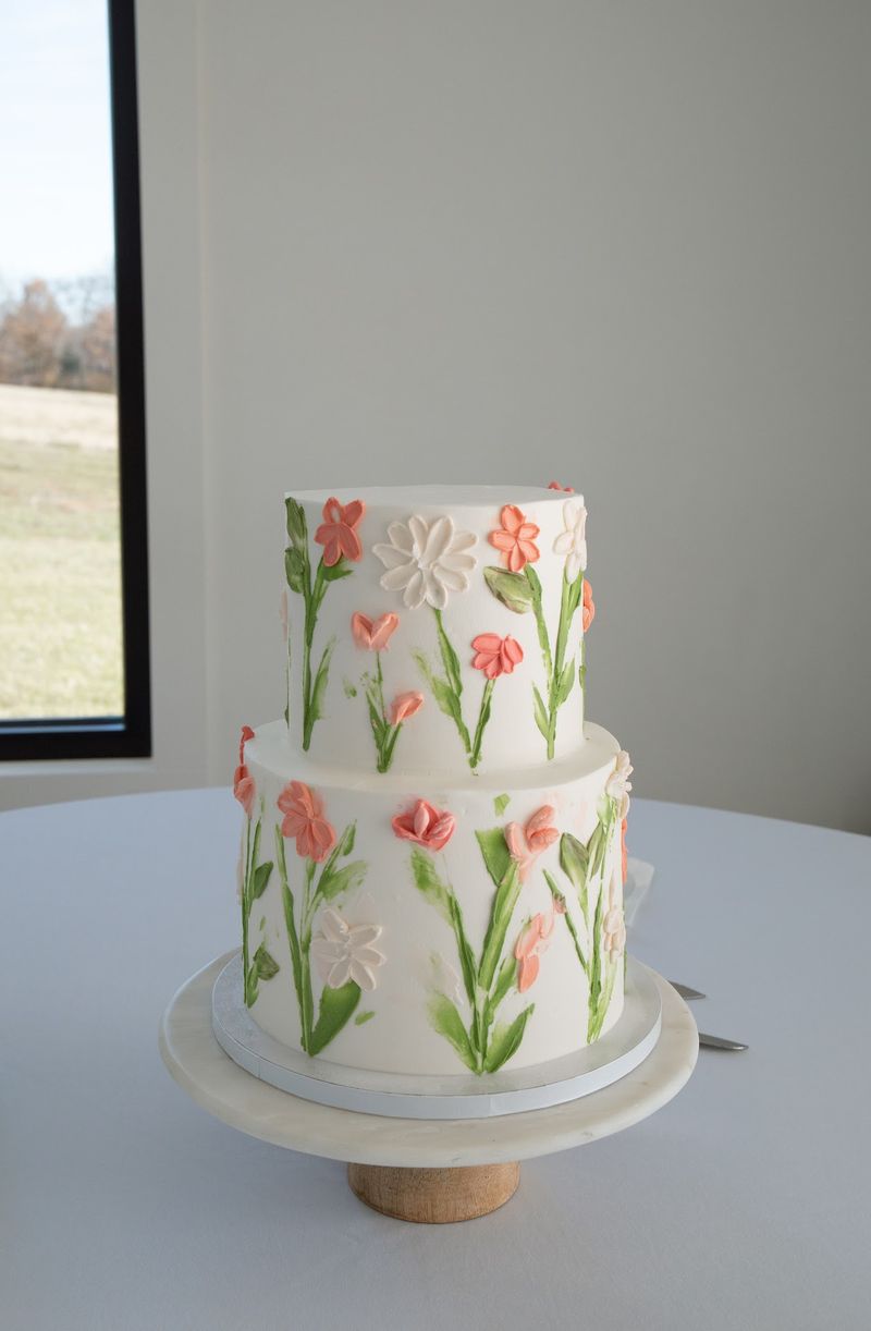 Wedding Cakes With an Anniversary Bonus Wedding Cakes With an Anniversary Bonus