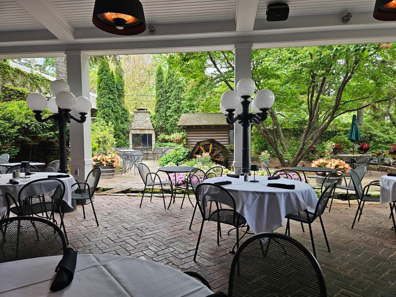 Weekend Brunch at a Classic Steakhouse Weekend Brunch at a Classic Steakhouse