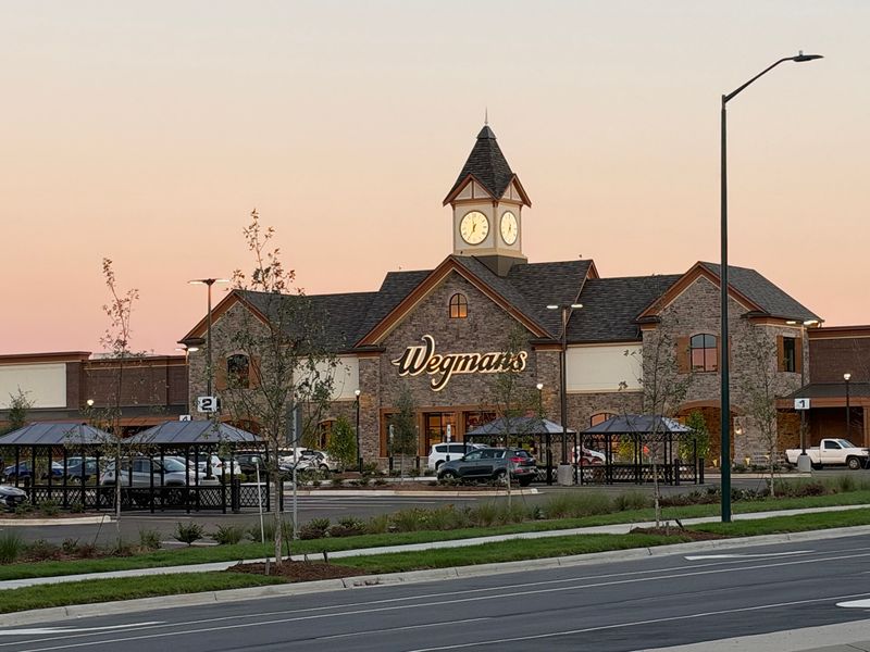 Wegmans’ first Charlotte store is set to open in Ballantyne Wegmans’ first Charlotte store is set to open in Ballantyne