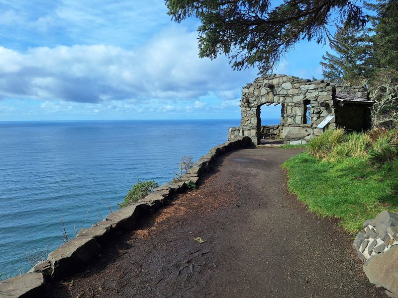 West Shelter, a Stone Lookout Worth Finding West Shelter, a Stone Lookout Worth Finding