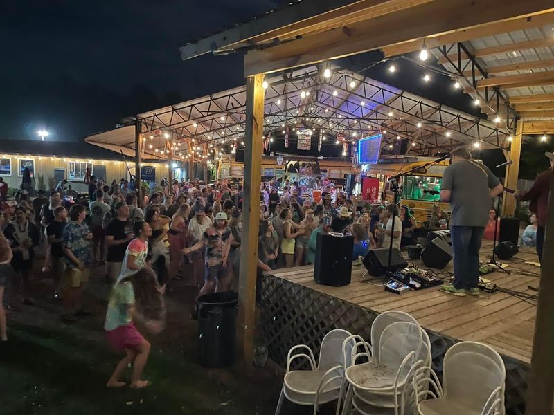 Where Rafters, Families, and Locals All Share a Table Where Rafters, Families, and Locals All Share a Table