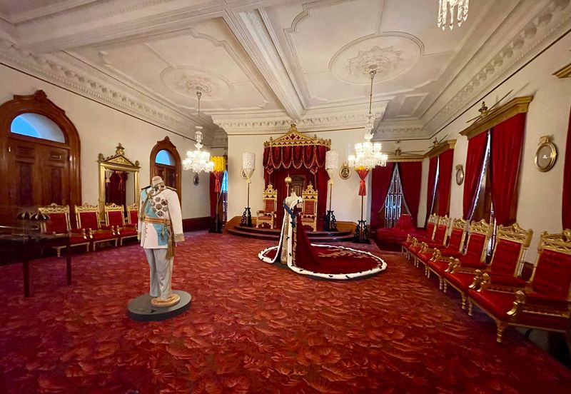 Why A Docent-Led Tour Is Worth A Look Why A Docent-Led Tour Is Worth A Look