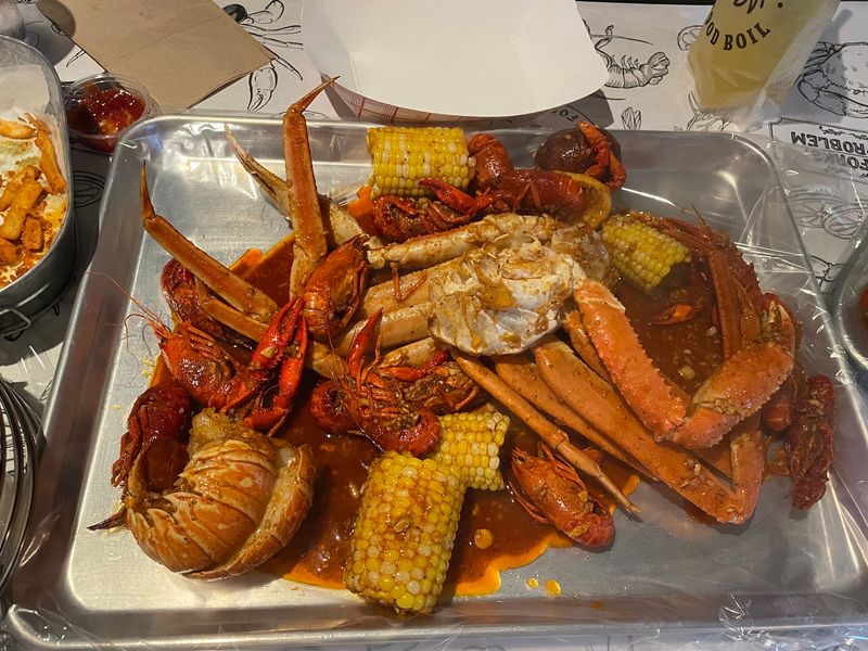 Why This Bedford Avenue Boil Is Worth the Trip Why This Bedford Avenue Boil Is Worth the Trip