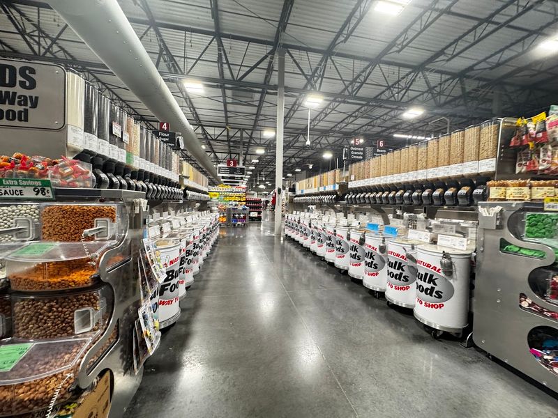 Wide Aisles and a Treasure-Hunt Selection Wide Aisles and a Treasure-Hunt Selection